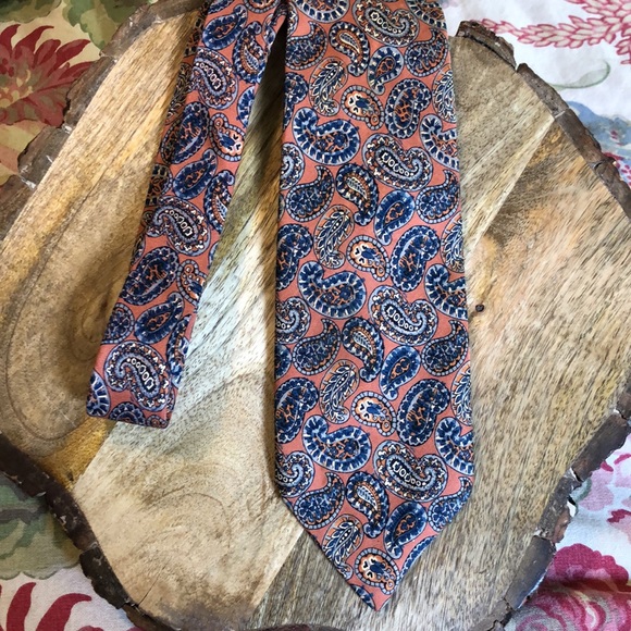 Vtg RIVETZ of BOSTON Mens Silk Paisley Tie Hand Block Printed in England Preppy - Picture 11 of 14
